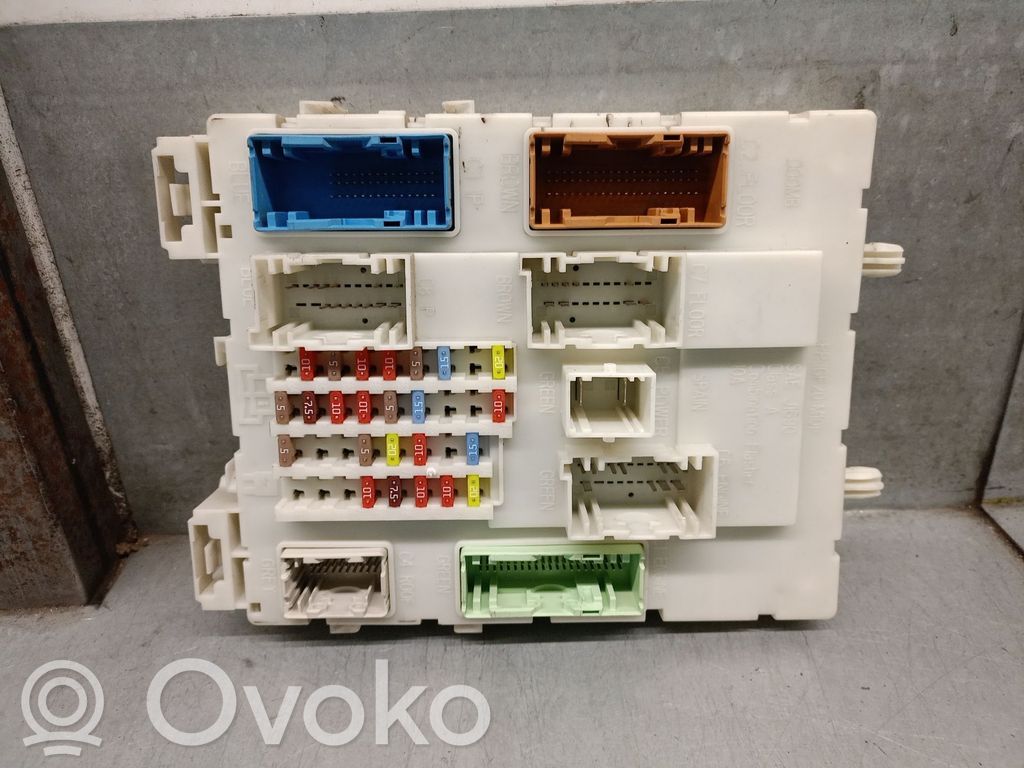 Volvo V40 Juego de caja de fusibles 