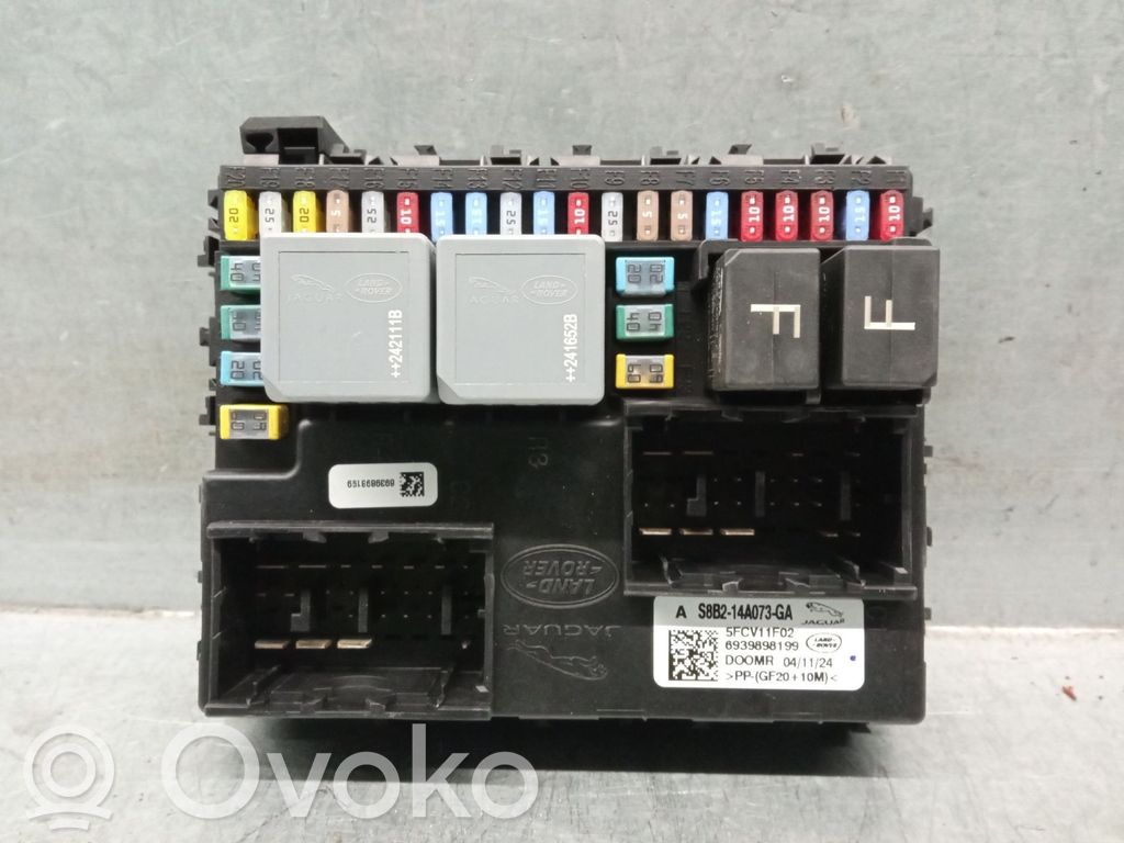 Skrzynka bezpieczników / Komplet   S8B214A073GA,69399898199