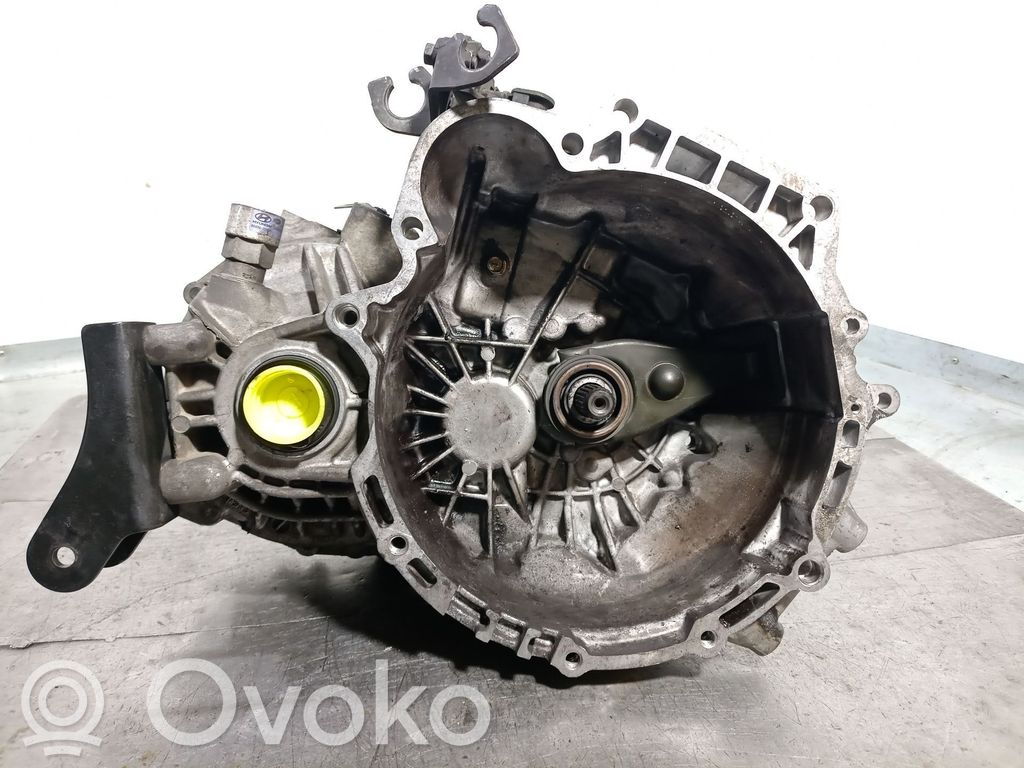 Manualna 5-biegowa skrzynia biegów   H32073,4300022930,819761
