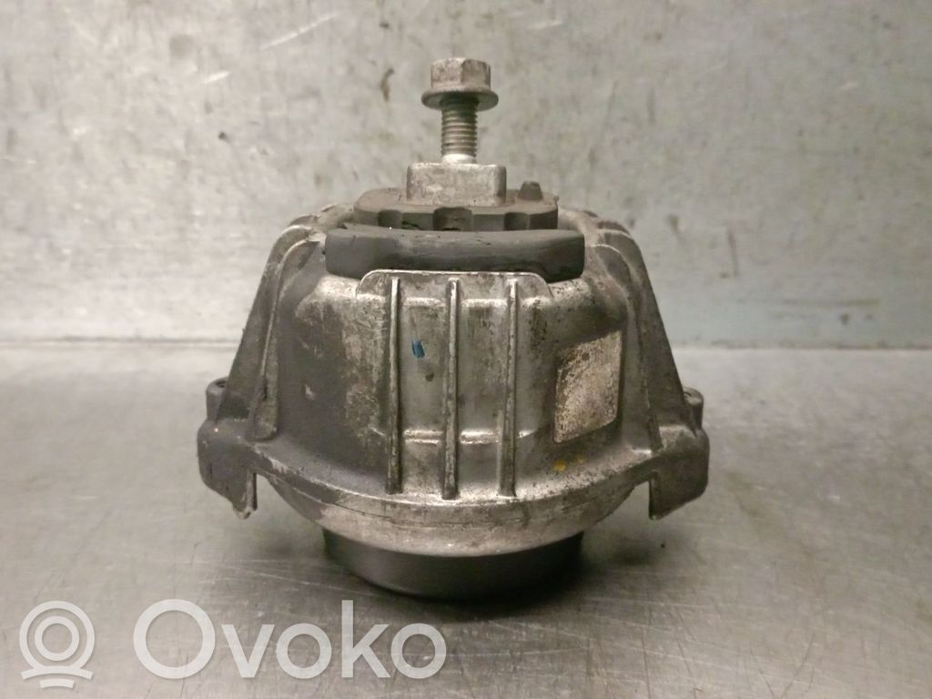 BMW 3 E90 E91 Engine mount bracket 