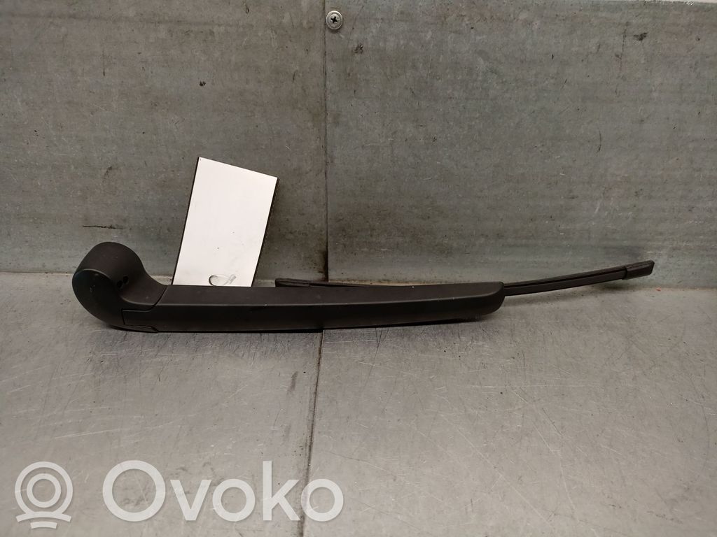 Audi A1 Brazo del limpiaparabrisas trasero 