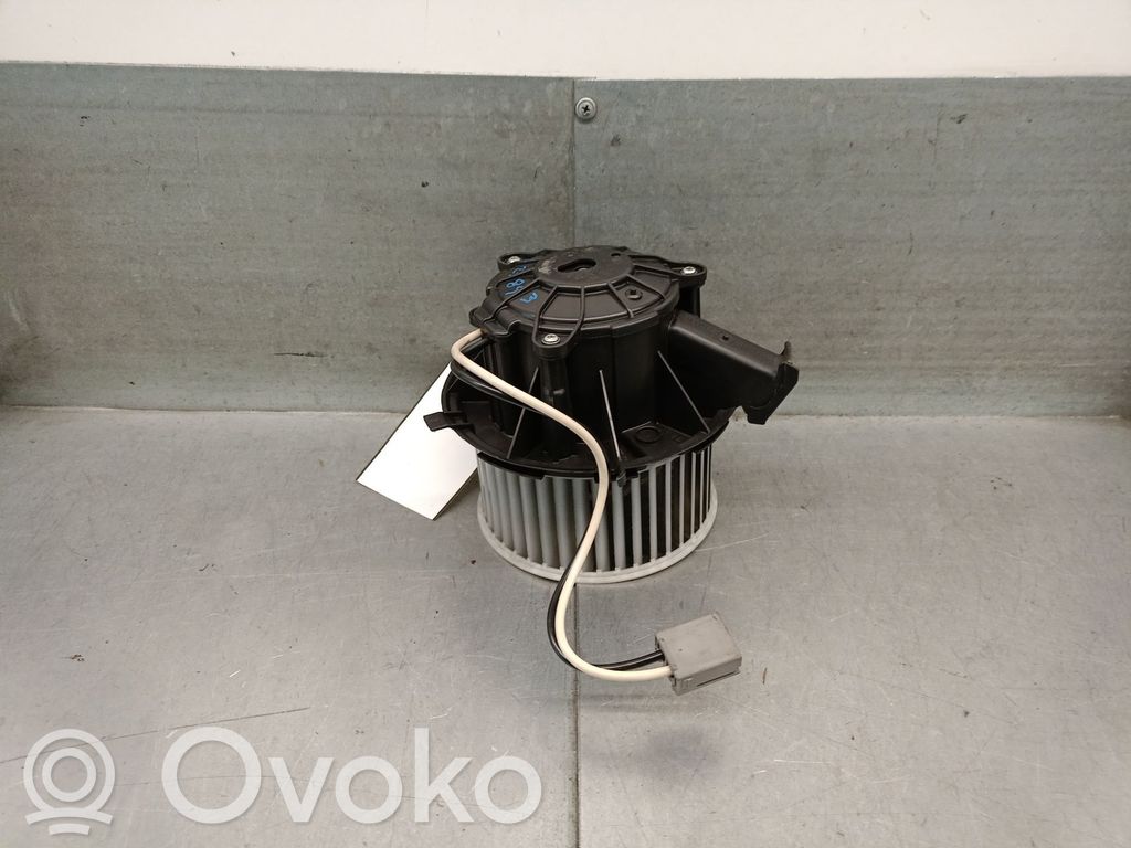 Opel Astra J Wentylator nawiewu / Dmuchawa 