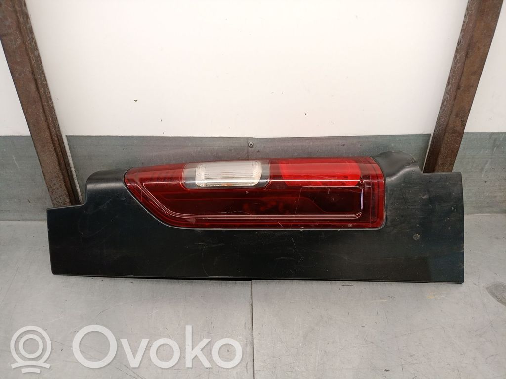 Fiat Talento Lampă spate în caroserie 