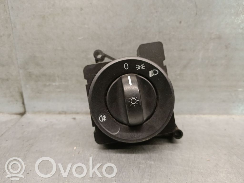 Volkswagen Crafter Panel lighting control switch 