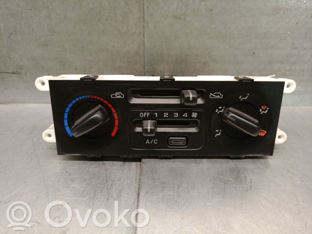 Subaru Impreza I Air conditioner control unit module 