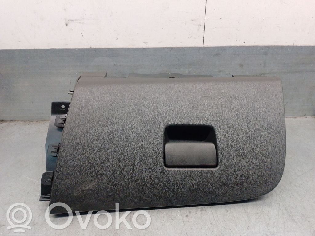 Opel Astra K Schowek deski rozdzielczej 