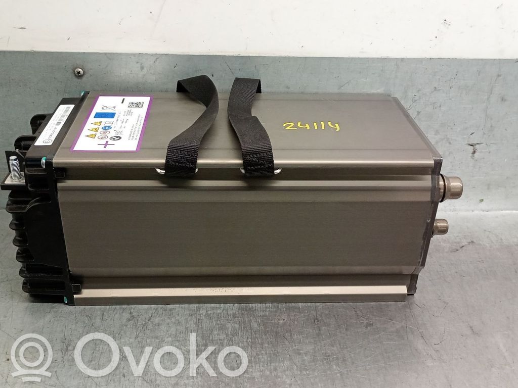 BMW 2 F46 Akku 