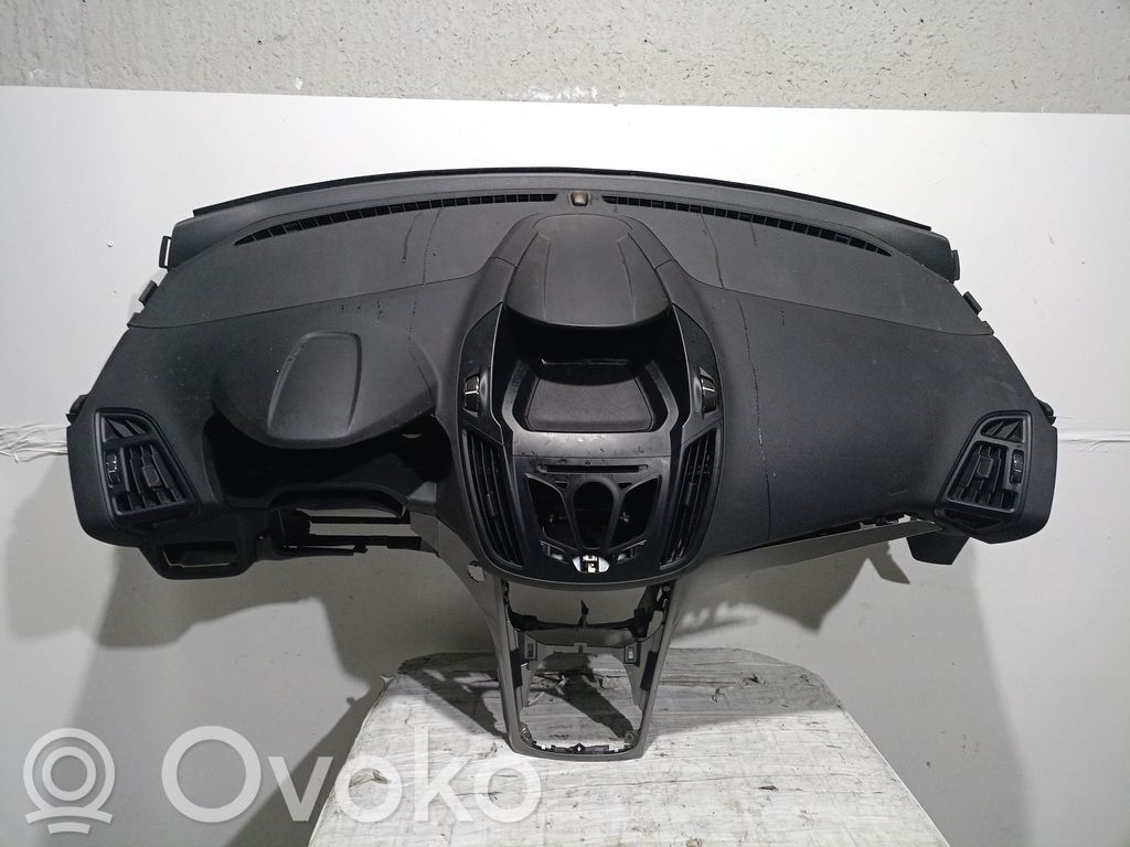Ford Kuga II Kojelauta 