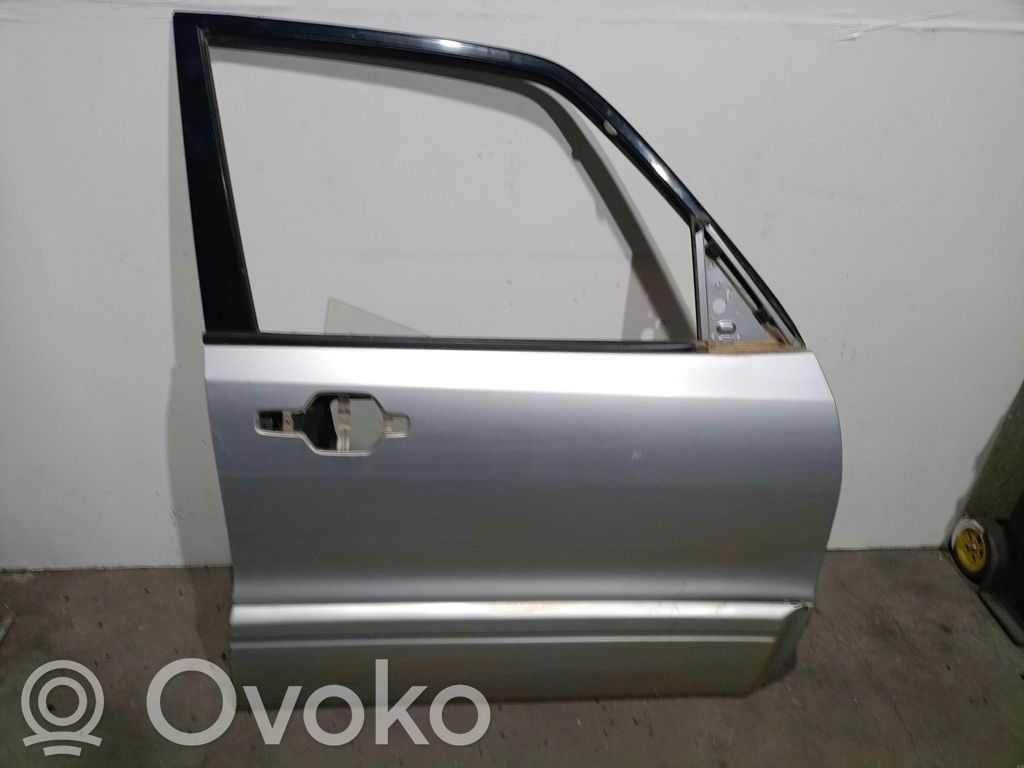 Mitsubishi Montero Puerta delantera 