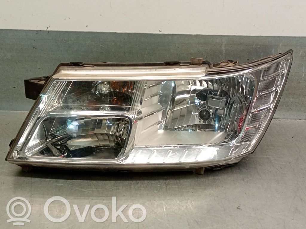 Dodge Journey Priekšējais lukturis 