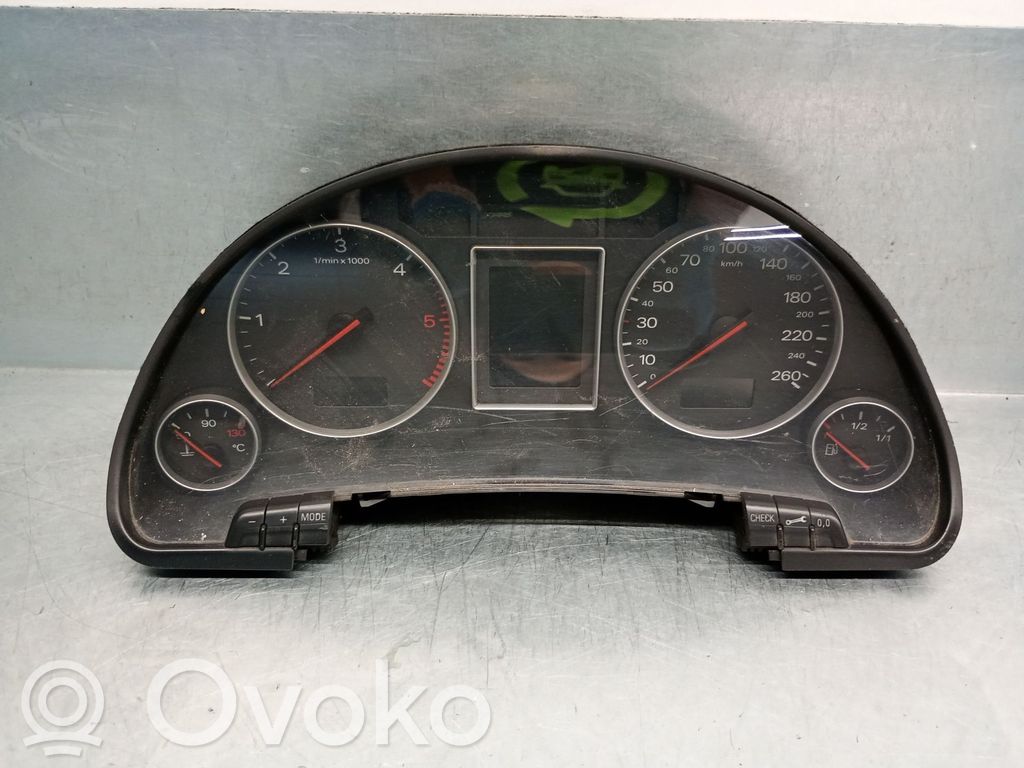 Audi A4 S4 B6 8E 8H Geschwindigkeitsmesser Cockpit 