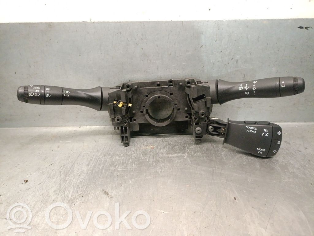 Dacia Duster II Przycisk / Pokrętło regulacji oświetlenia deski rozdzielczej 
