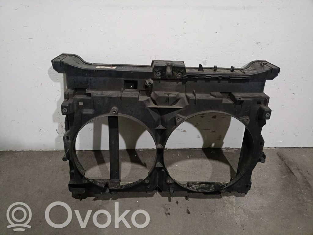Citroen C8 Grotelės priekinės 