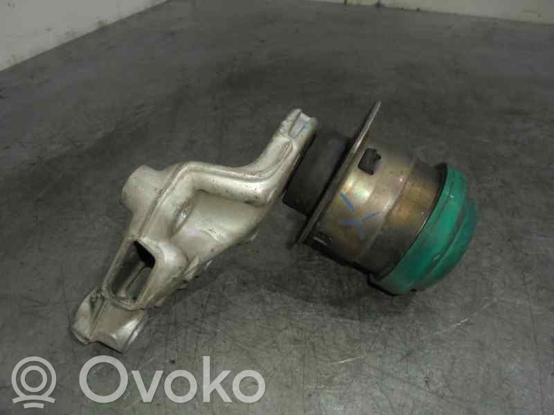 Citroen C5 Engine mount bracket 