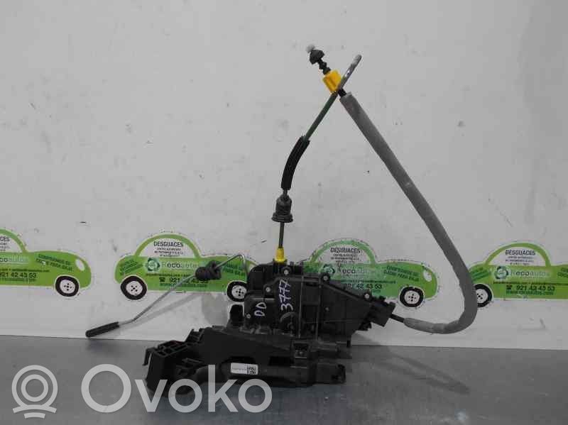 Mercedes-Benz C W204 Serratura portiera anteriore