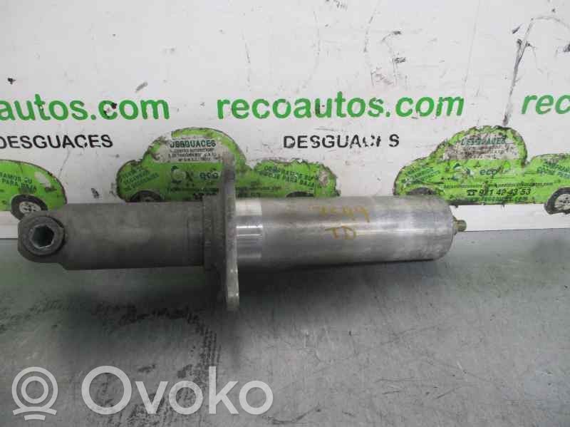 Soporte del parachoques delantero   4D0807357,CESTA24B
