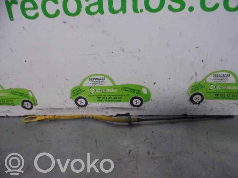 Nissan Kubistar Bagnet poziomu oleju 