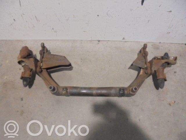Achsträger vorne   CUNAMOTOR,BURRA24SUELO