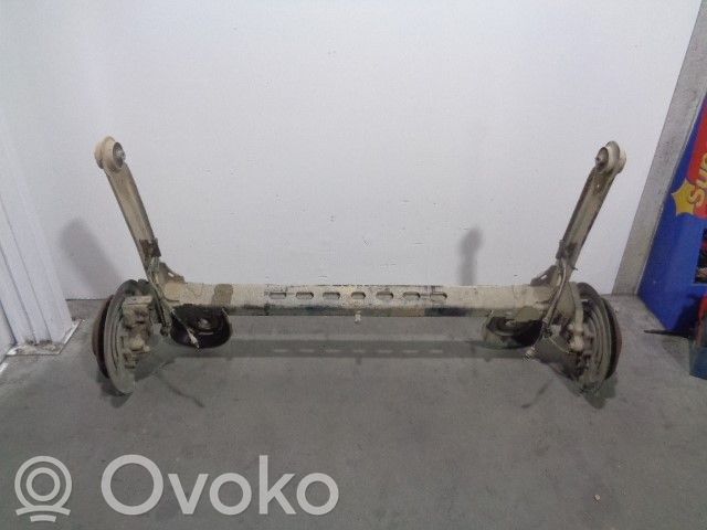 Nissan Primastar Belka osi tylnej z reduktorem 