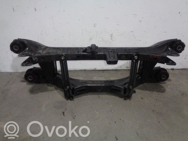 Toyota Auris E180 Belka osi tylnej z reduktorem 