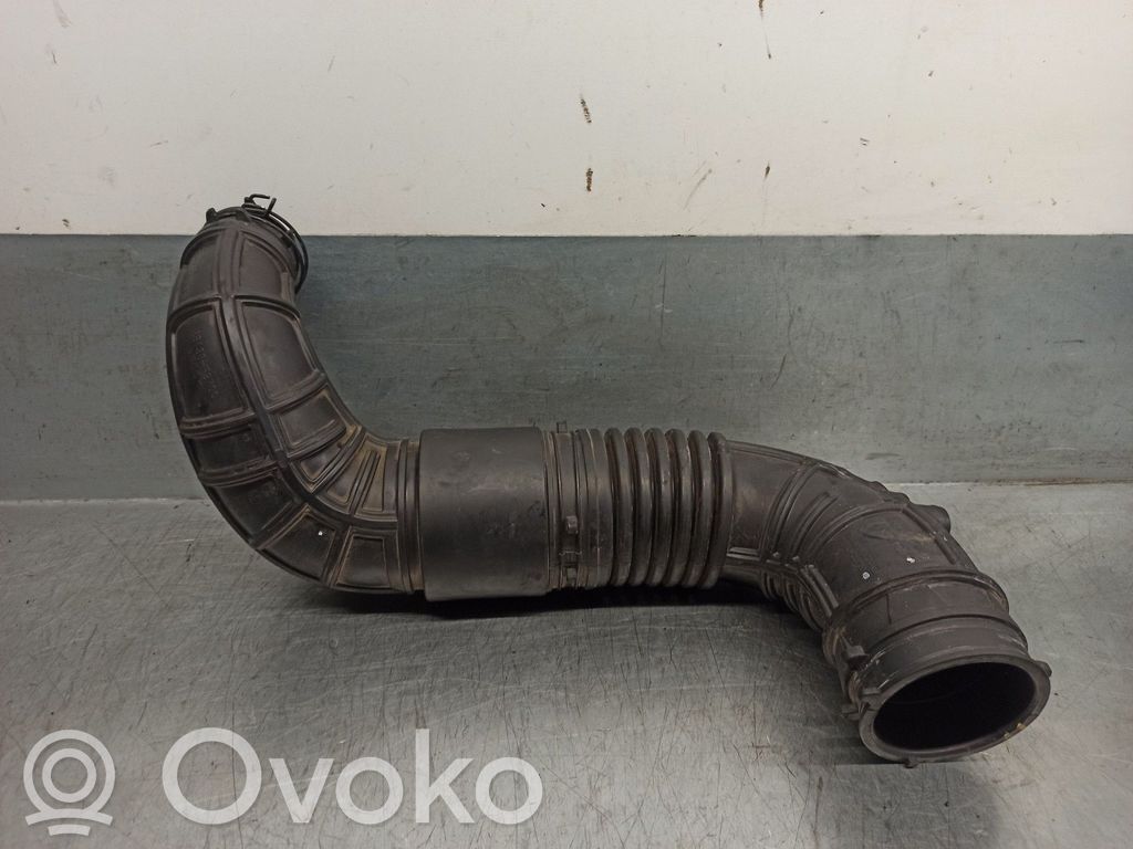 Ilmastointilaitteen putki (A/C)   28140G3700