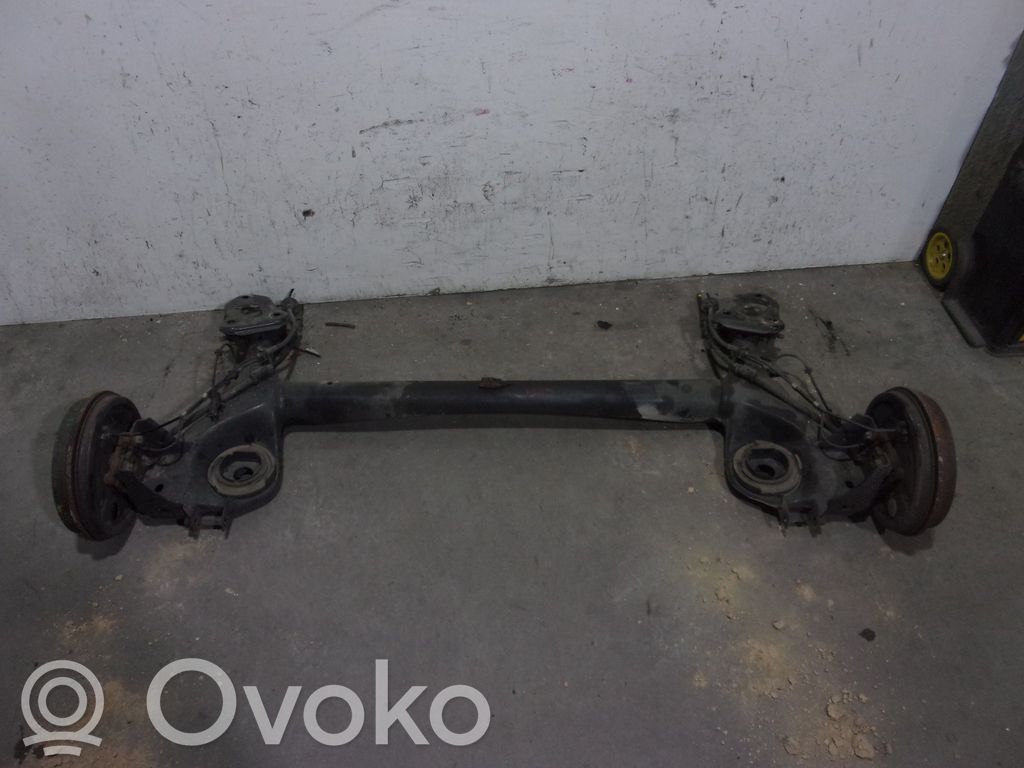 Opel Corsa E Aizmugurējā tilta sija ar reduktoru 