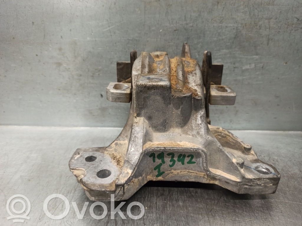 Peugeot 508 Engine mount bracket 