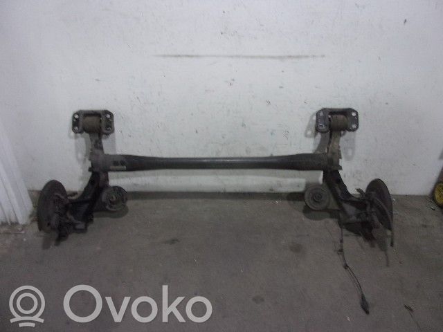 Opel Zafira C Belka osi tylnej z reduktorem 