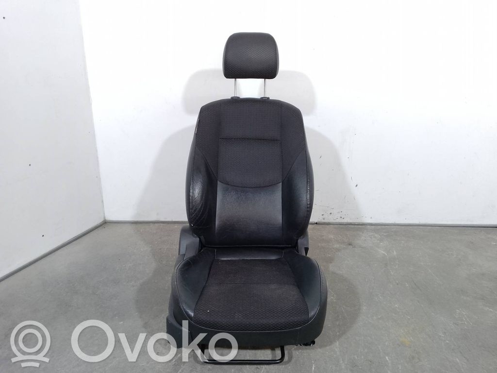 Hyundai i30 Sedile anteriore del conducente