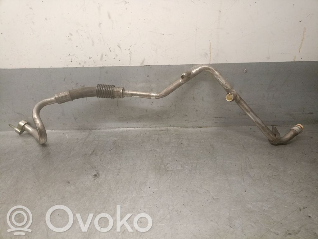 Ford Focus Ilmastointilaitteen putki (A/C) 