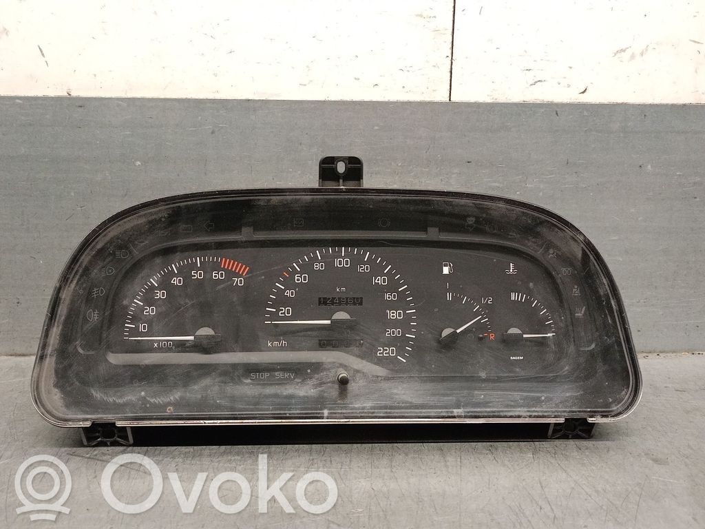 Renault Laguna I Vitezometru (grup de instrumente) 