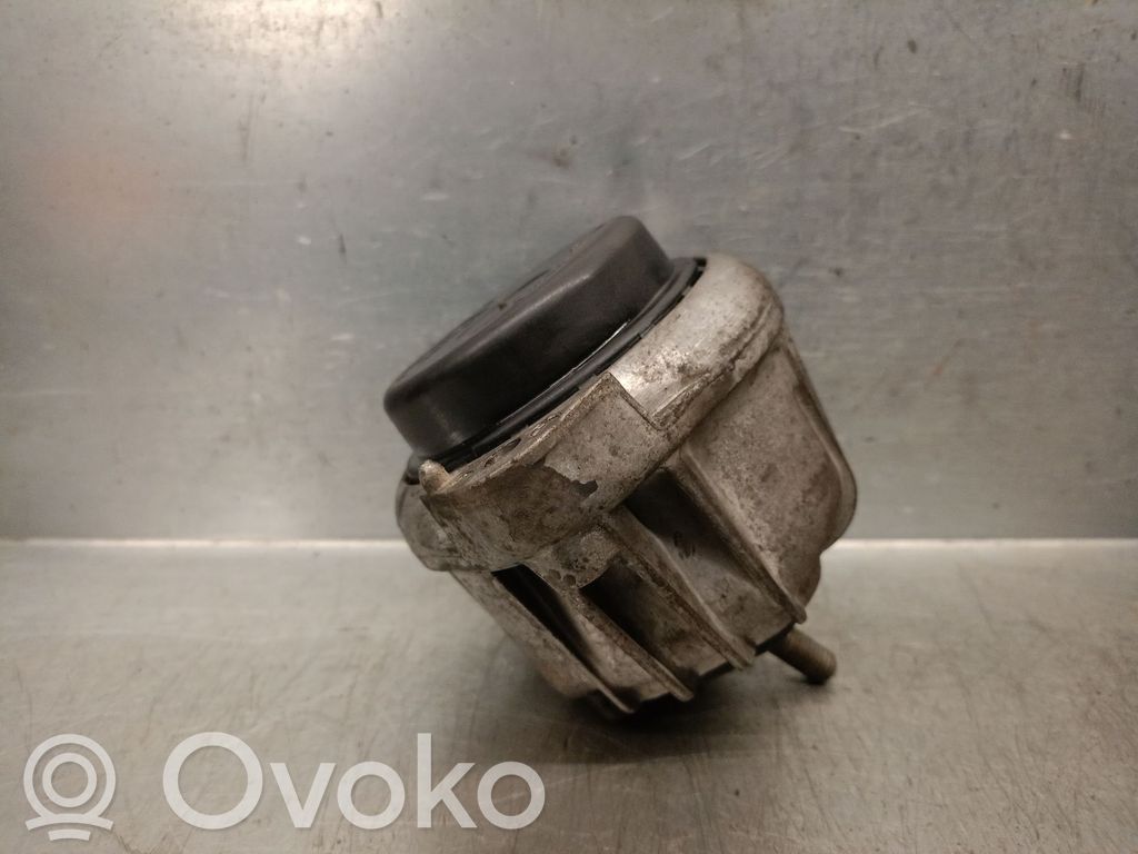 BMW X1 E84 Engine mount bracket 
