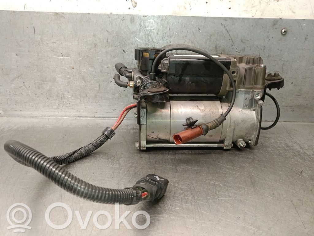 Audi A8 S8 D3 4E Gaisa kompresors 