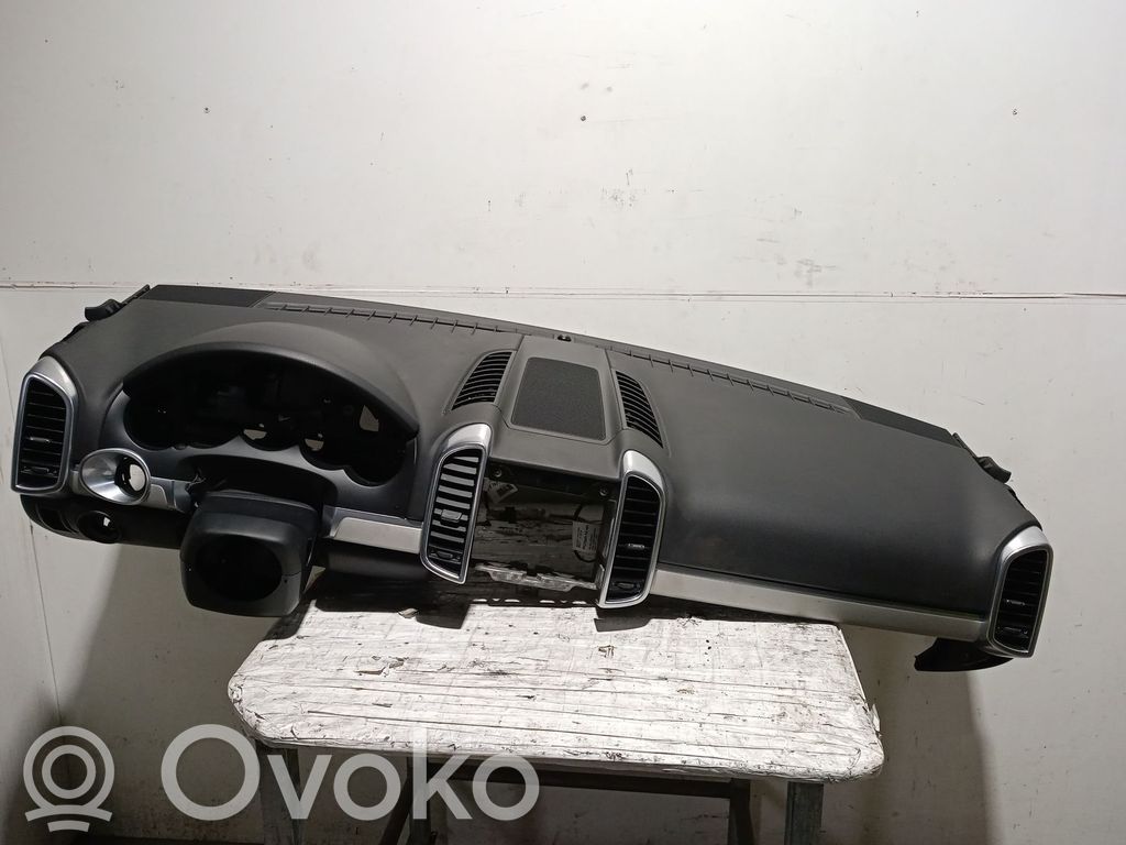 Porsche Cayenne (92A) Deska rozdzielcza 