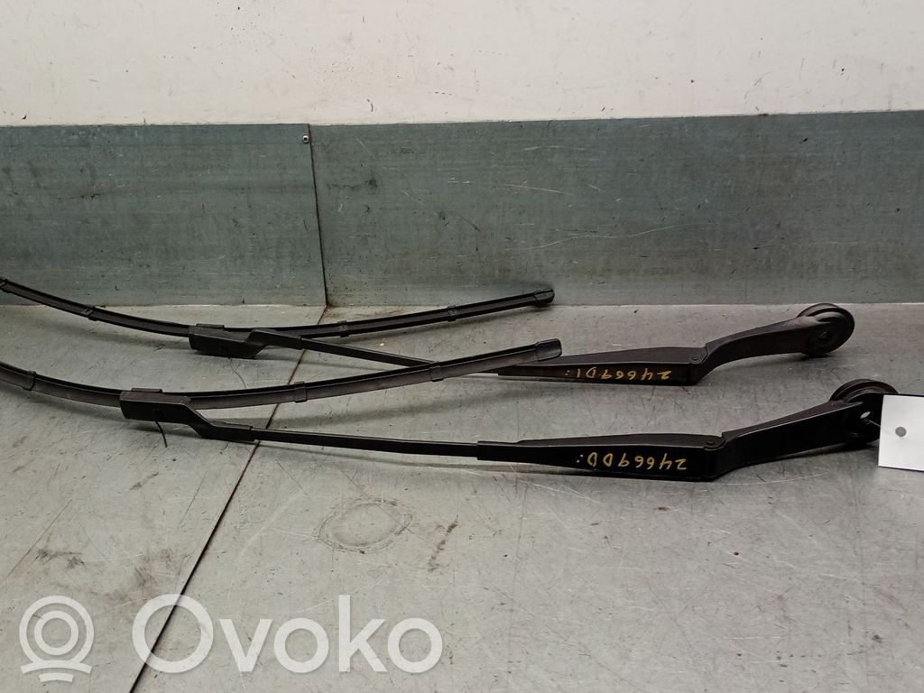 Front wiper blade arm   BM5117526BB,1868603