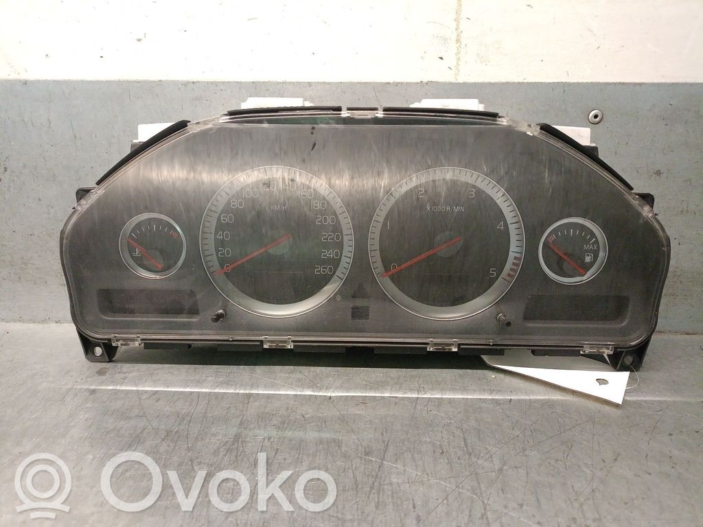 Volvo XC90 Speedometer (instrument cluster) 