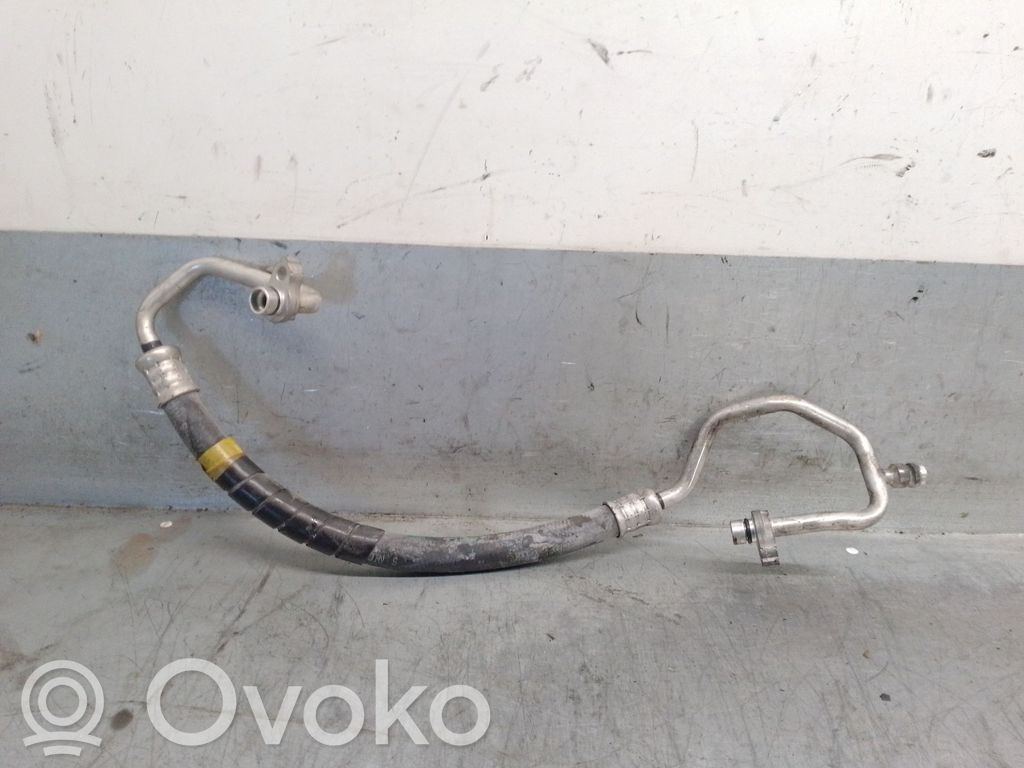 Mazda 3 III Ilmastointilaitteen putki (A/C) 