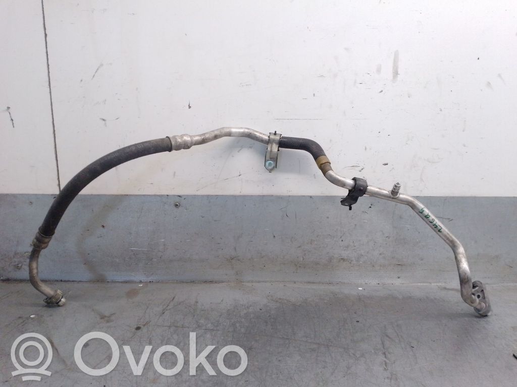 Mazda 3 III Ilmastointilaitteen putki (A/C) 