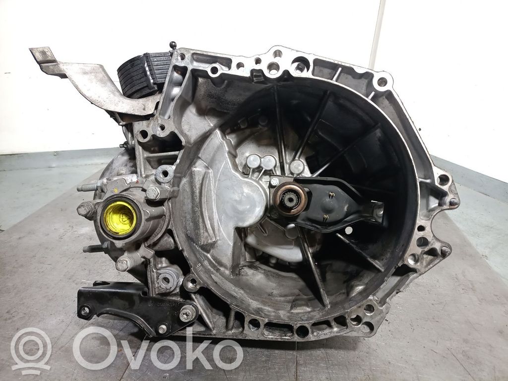 Peugeot 2008 I Scatola del cambio manuale a 5 velocità 