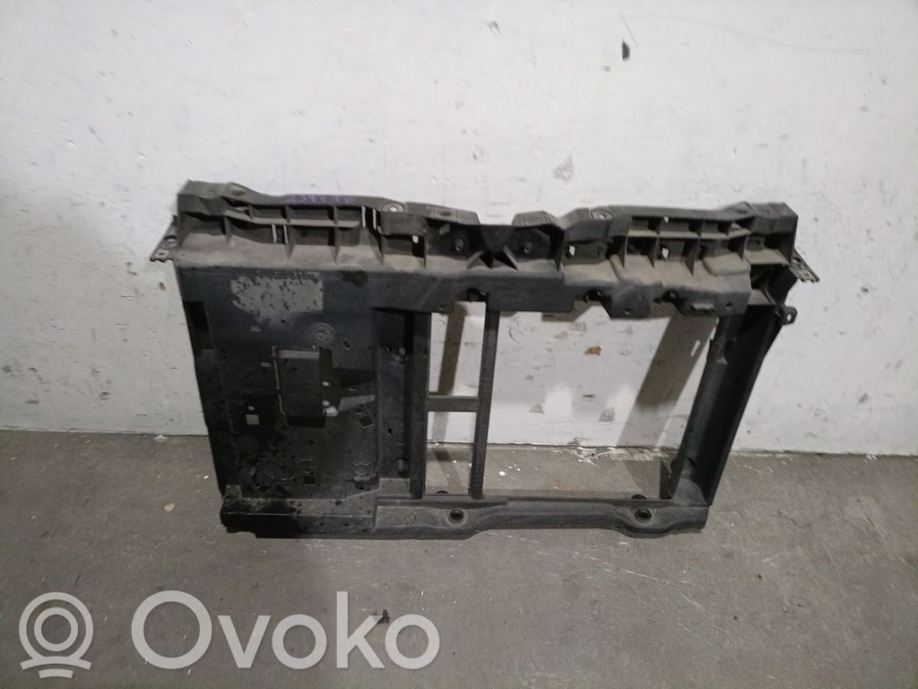 Peugeot 207 Priekšējais režģis 