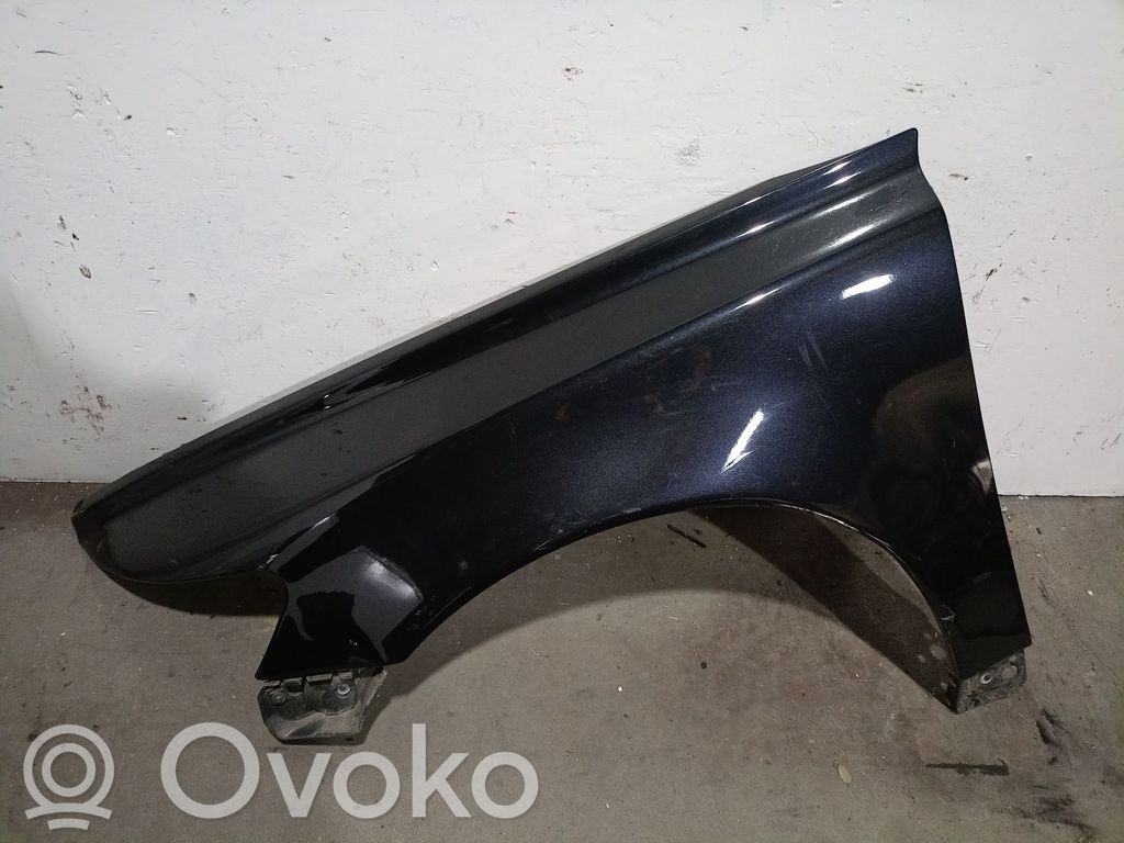 Volvo V50 Sparnas 
