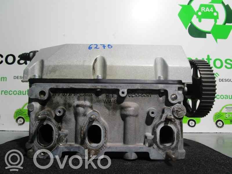 Audi 80 90 S2 B4 Engine head 