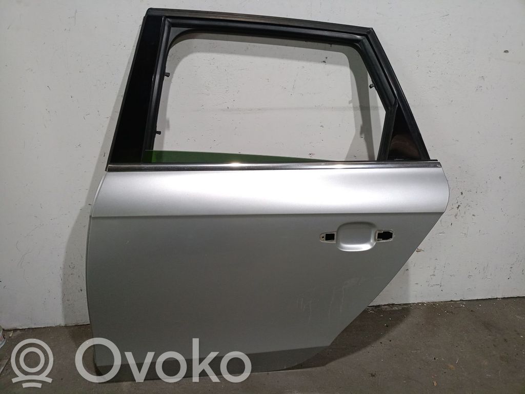 Puerta trasera   8K9833051D,8K9833051D