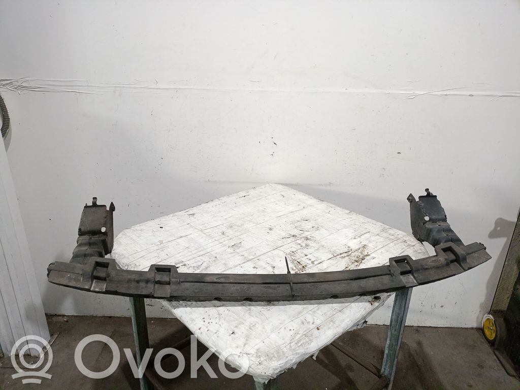 Citroen C8 Priekinis laikiklis bamperio 
