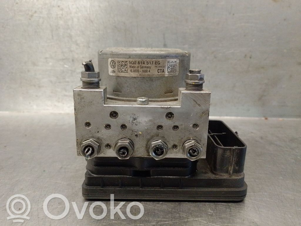 Seat Leon (5F) ABS-pumppu 