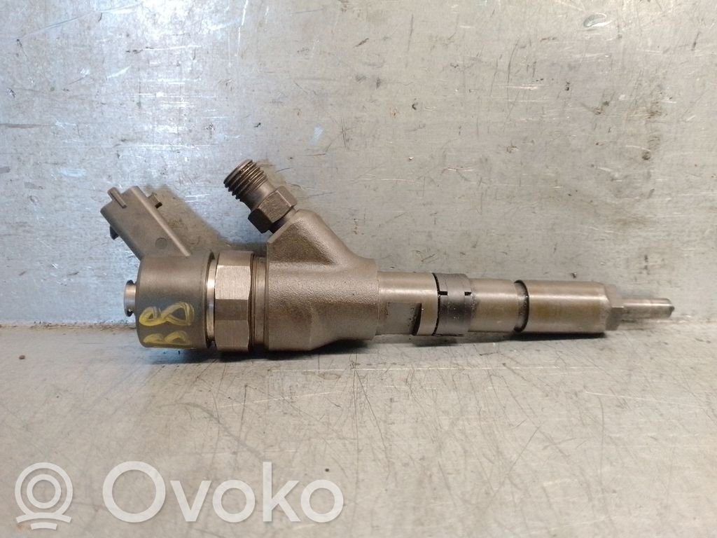 Peugeot 206 Fuel injector 
