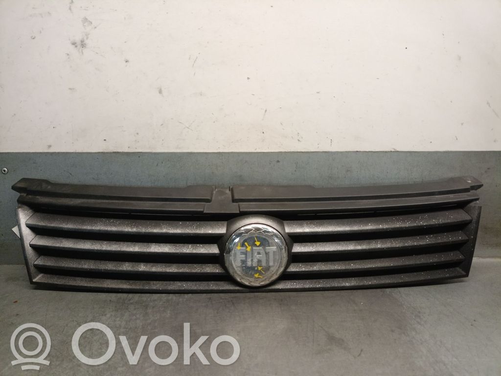 Fiat Stilo Etusäleikkö 
