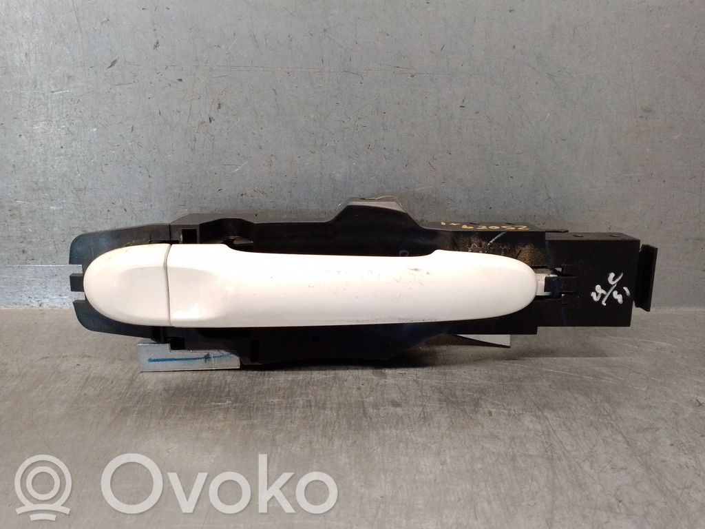 Nissan Micra Takaoven ulkokahva 