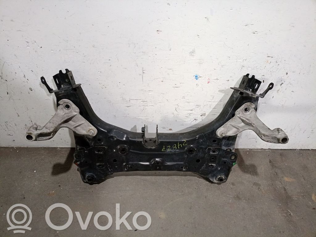 Renault Clio IV Priekinis traversas 