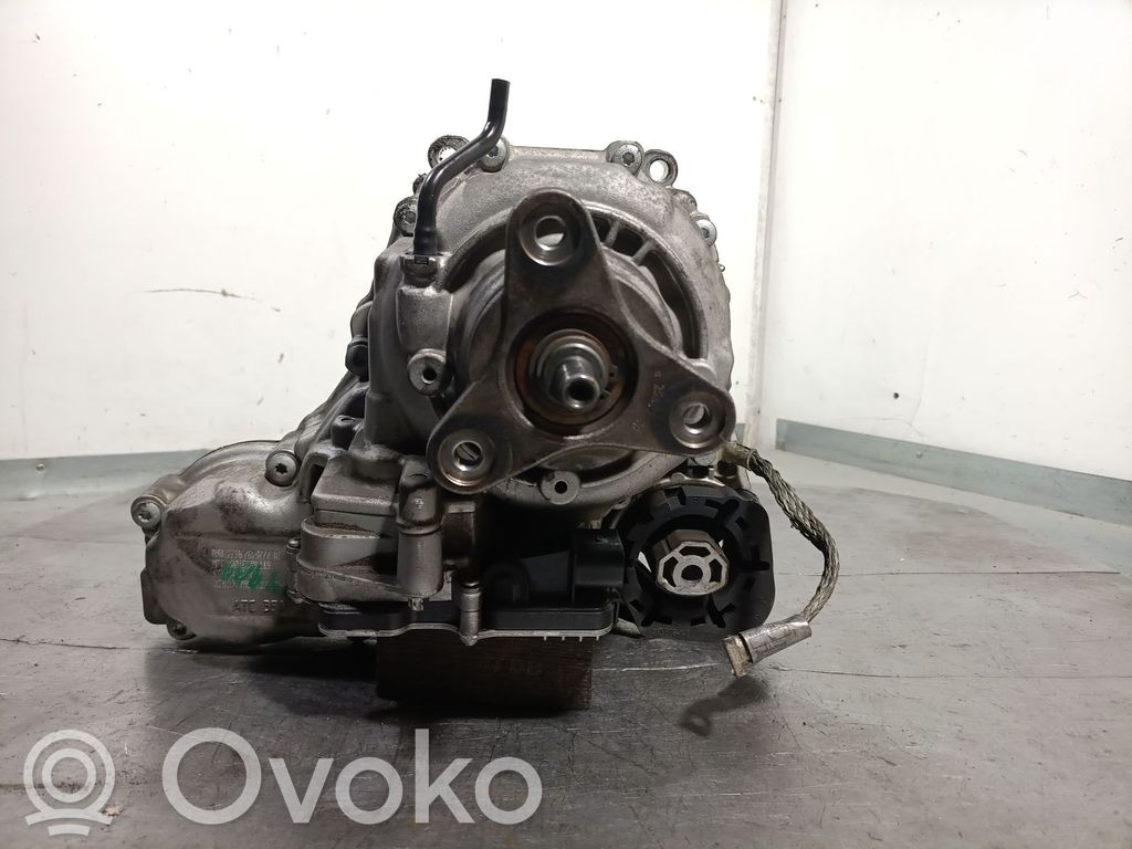 BMW 5 G30 G31 G38 Skrzynia rozdzielcza / Reduktor 